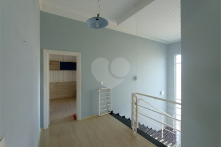 Casa à venda com 3 suítes em Vila Nastri, Itapetininga, SP