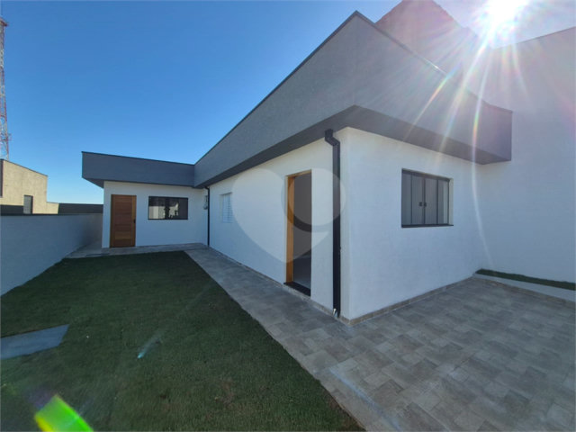 Casa Térrea à venda com 3 quartos, sendo 1 suíte,  em Serra da Cantareira, Mairiporã, SP