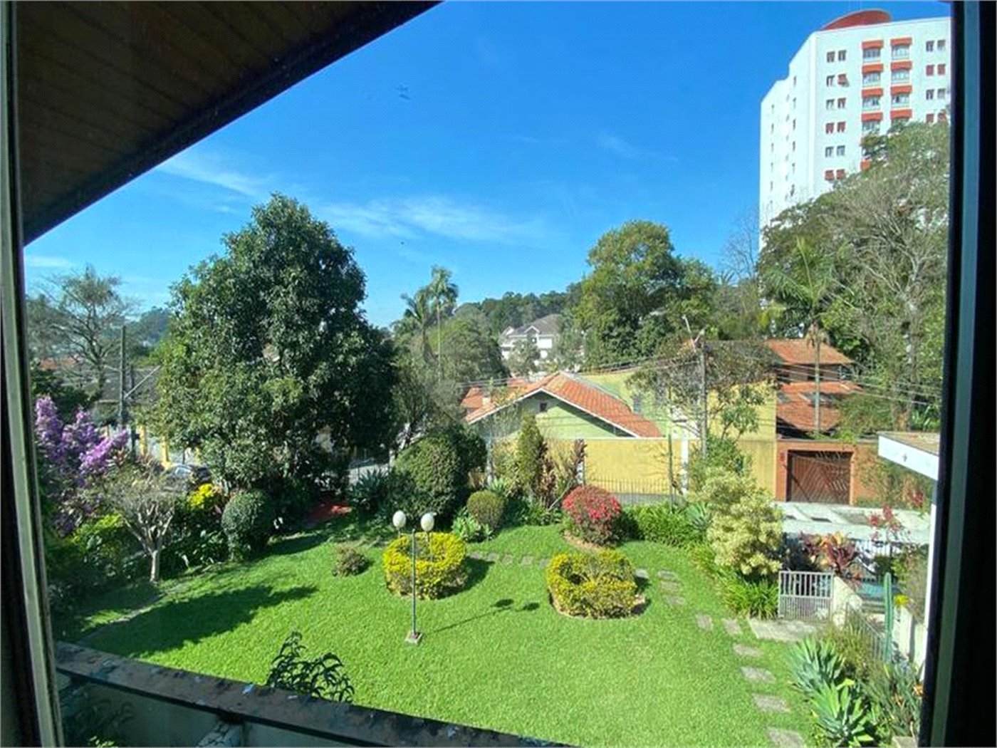 Casa Térrea à venda com 4 quartos, sendo 2 suítes, em Jardim Floresta, São Paulo, SP