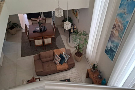 Casa à venda com 4 quartos, sendo 3 suítes,  no condomínio Res. Luzern, Campinas - SP