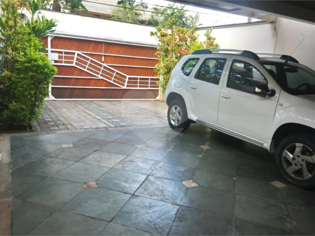 Casa para alugar com 4 quartos, sendo 2 suítes,  em Campo Grande, São Paulo, SP