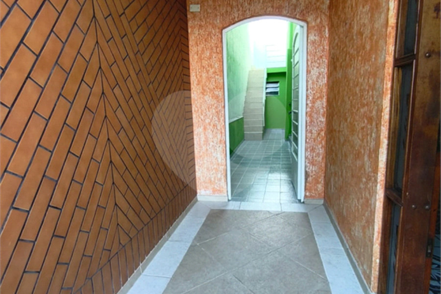 Sobrado à venda com 3 quartos, sendo 1 suíte, em Vila Albertina, São Paulo, SP