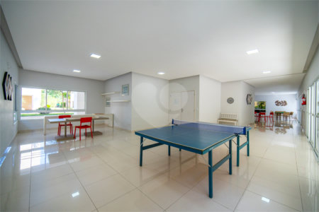 Casa à venda com 3 quartos, sendo 1 suíte,  no condomínio Queluz Vita - Casas, Cotia - SP