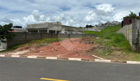 Terreno à venda no condomínio Altos da Floresta, Bom Jesus dos Perdões - SP