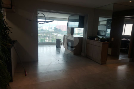Apartamento à venda com 3 quartos, sendo 1 suíte, em Barra Funda, São Paulo, SP