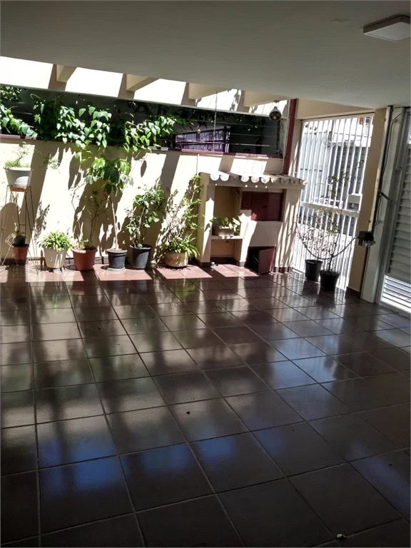Casa à venda com 4 quartos, sendo 1 suíte,  em Alto da Lapa, São Paulo, SP
