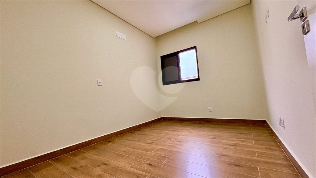 Casa à venda com 3 quartos, sendo 1 suíte, no condomínio Residencial Villagio Wanel, Sorocaba - SP