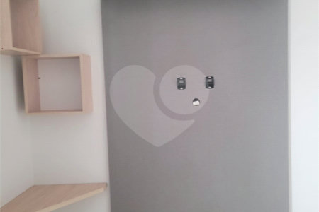 Indaiatuba- Condominio Maria Dulce-Venda e Locação - Terreno 300,00 ms - construido - 180,00 ms - Casa Terrea - 3 suites - escritório com ventilador, lavabo - cozinha com armários,forno, coifa e cooktop , ventilador - despensa - lavanderia com armarios- varanda gourmet com churrasqueira, quintal c