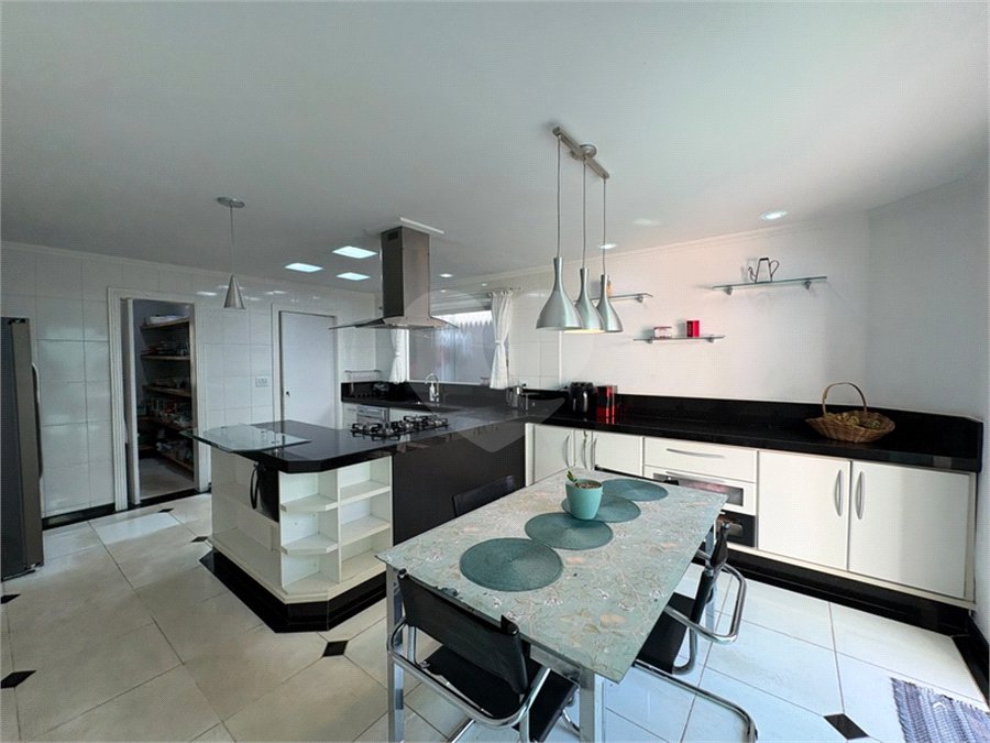 Casa à venda com 3 suítes no condomínio Lago da Boa Vista, Sorocaba - SP