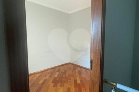 Casa à venda com 3 quartos, sendo 1 suíte,  no condomínio Palm Residence, Santo André - SP