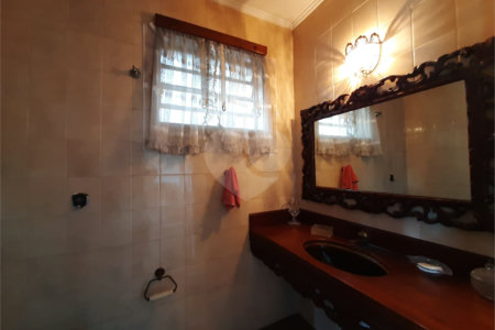 Casa à venda com 4 quartos, sendo 1 suíte,  em Parque Continental, São Paulo, SP