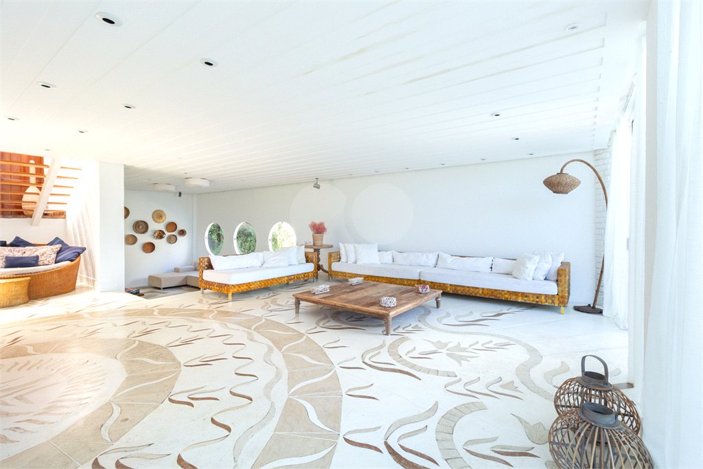 Casa à venda com 4 suítes em Ferradura, Armação dos Búzios, RJ