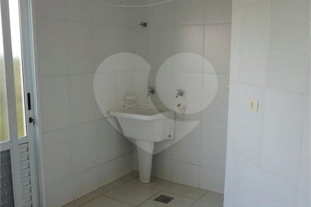 Casa para alugar com 4 quartos, sendo 2 suítes, no condomínio Mont Serrat, Salto - SP