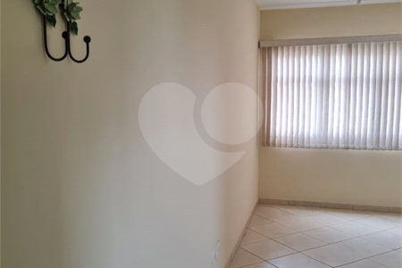 Apartamento no Condomínio Monte Verde.