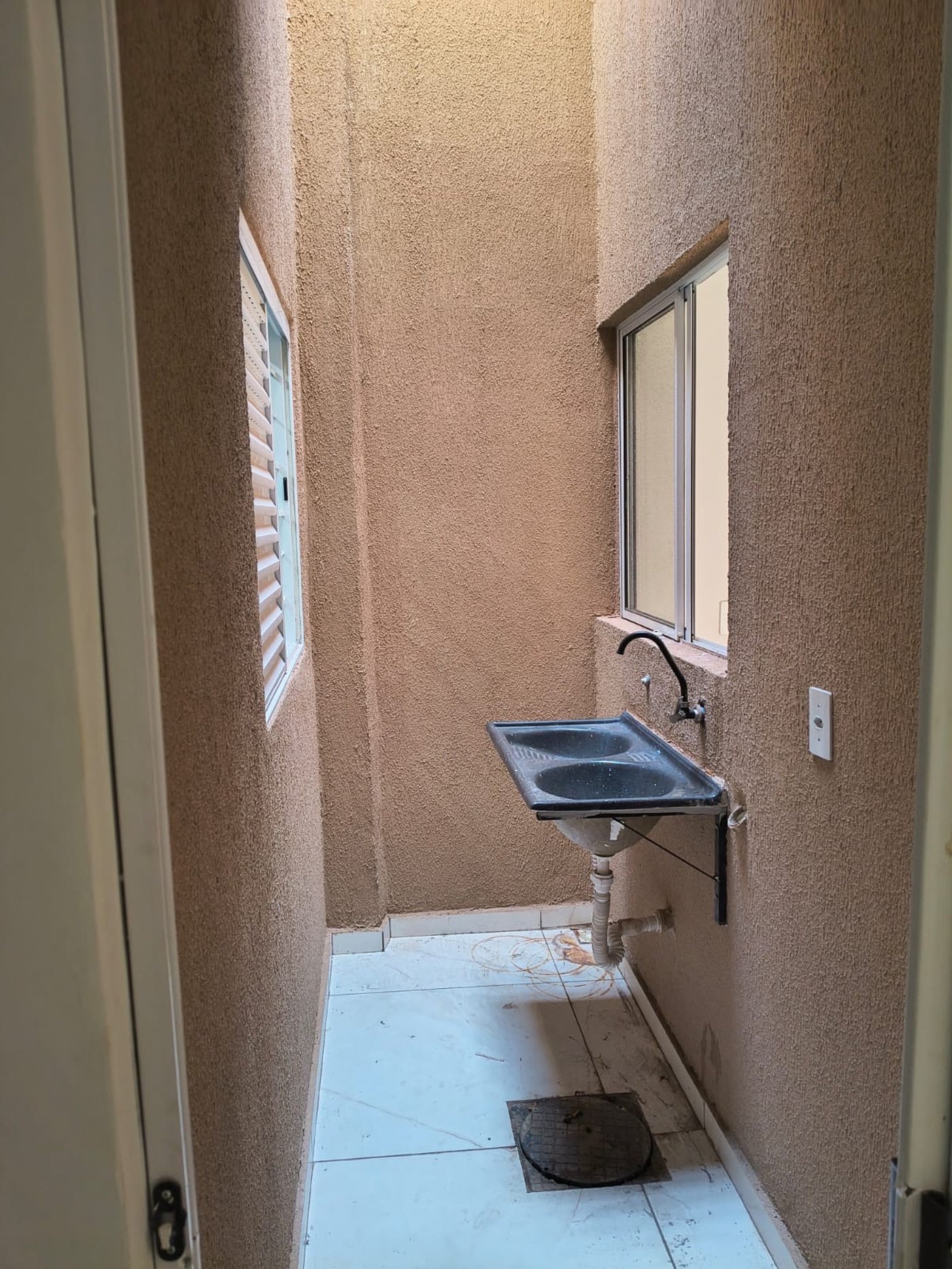 Casa para alugar com 1 quarto em Jardim Paranapunga, Três Lagoas, MS