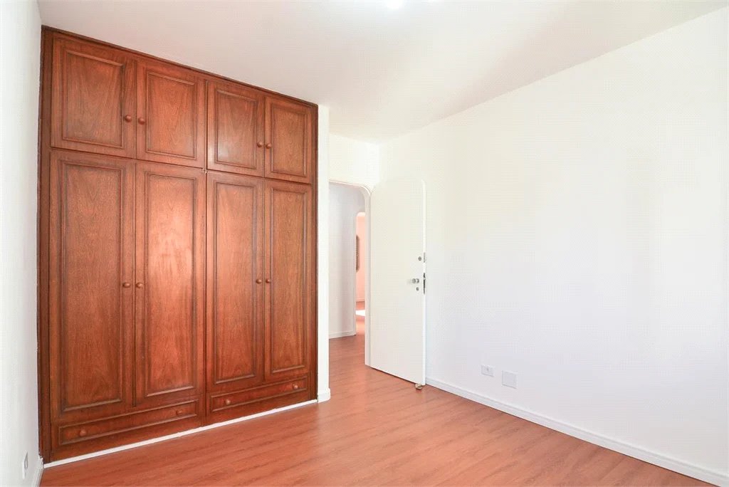 Apartamento à venda com 4 quartos, sendo 2 suítes, em Brooklin Paulista, São Paulo, SP