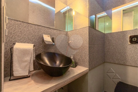 Apartamento à venda com 3 quartos, sendo 2 suítes,  em Perdizes, São Paulo, SP