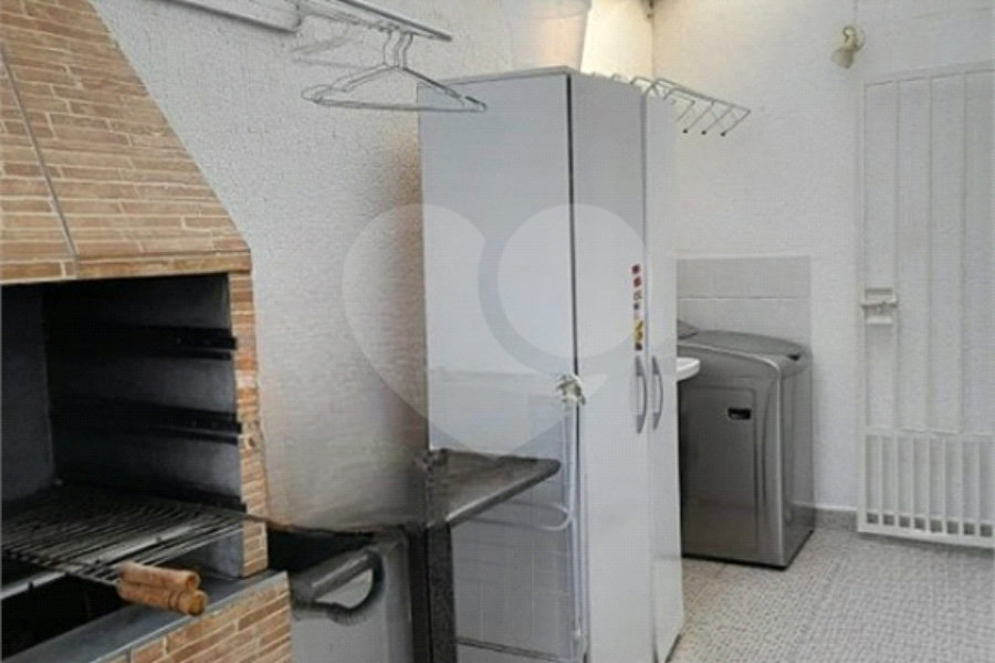 Sobrado à venda com 2 quartos em Chora Menino, São Paulo, SP