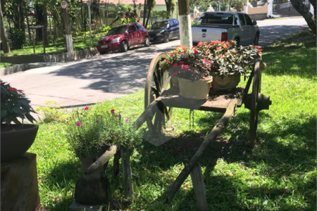 Casa à venda com 3 suítes no condomínio Lagoinha, Jacareí - SP