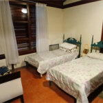 Casa à venda com 4 suítes no condomínio Sausalito, Mairiporã - SP