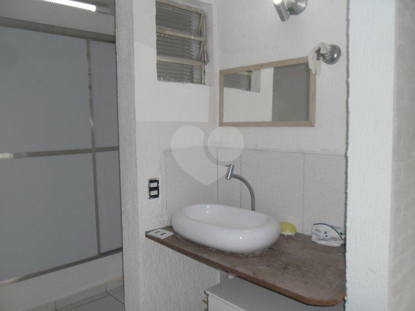 Sobrado à venda com 8 quartos, sendo 2 suítes, em Campo Belo, São Paulo, SP