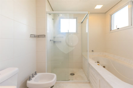 Apartamento à venda com 4 quartos, sendo 3 suítes, em Campo Belo, São Paulo, SP