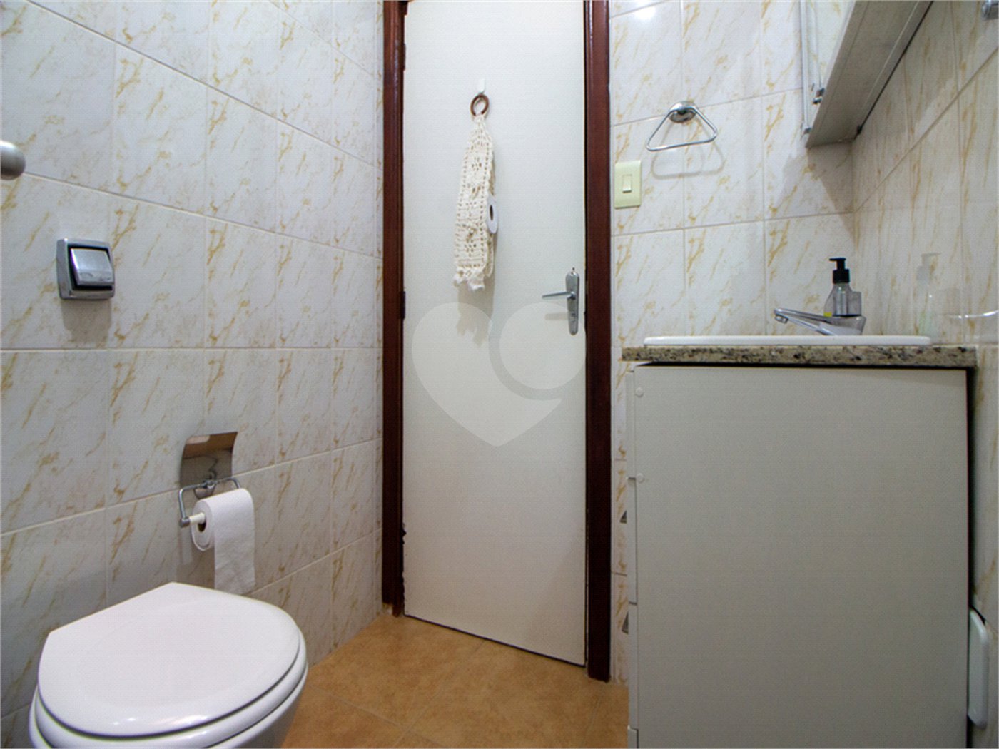 Casa à venda com 3 quartos, sendo 1 suíte, em Chácara Inglesa, São Paulo, SP