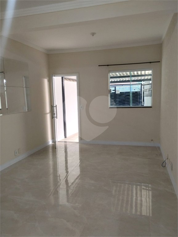Casa à venda com 2 quartos, sendo 1 suíte, em Vila Caputera, Mogi das Cruzes, SP