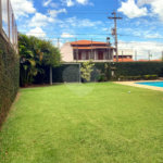 Belíssima casa no bairro Vila Rezende