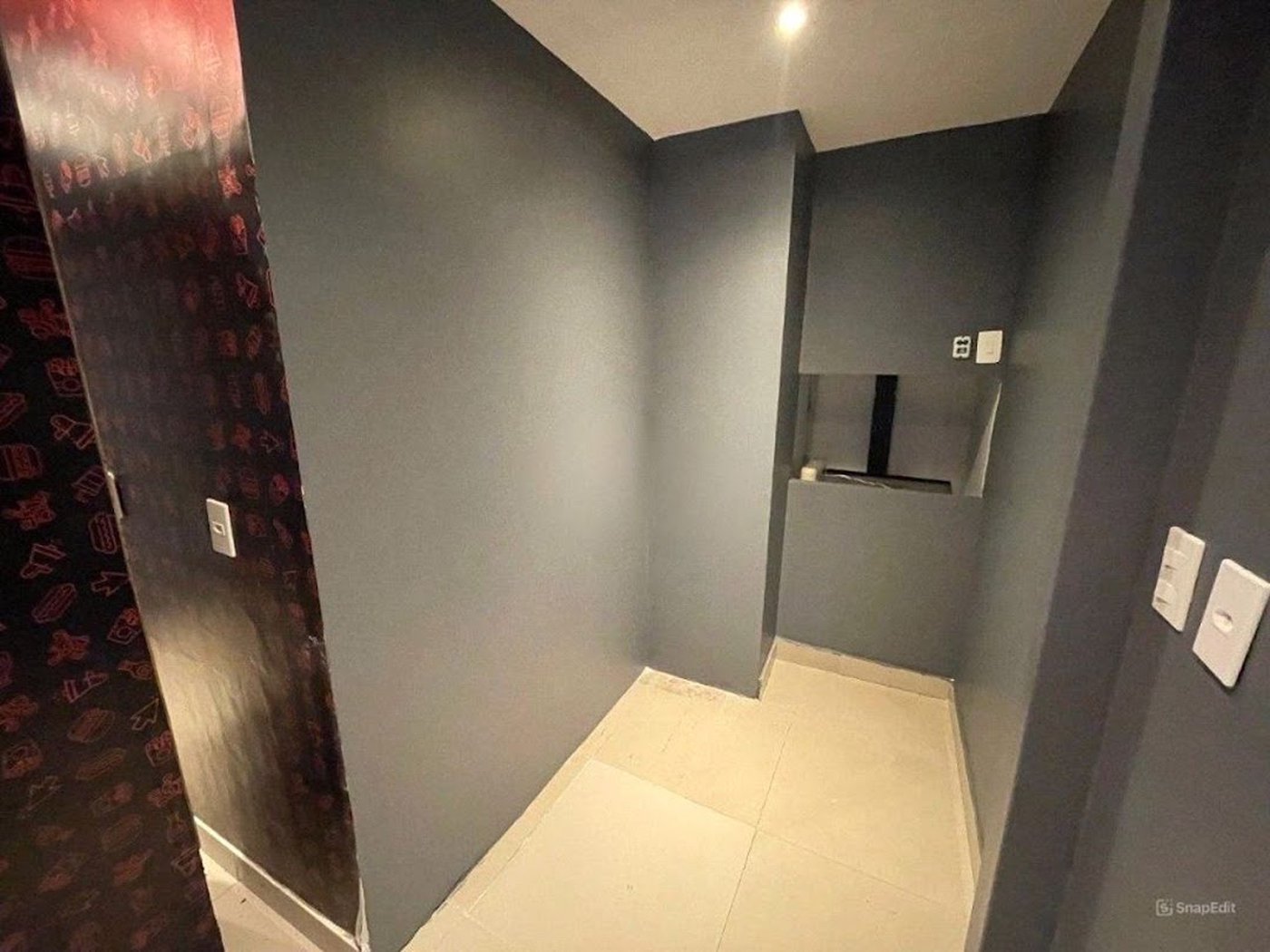 Loja Comercial para venda e locação, Gonzaga, Santos - LO0051.