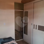 Casa à venda com 2 suítes no condomínio Portal dos Pássaros, Alambari - SP