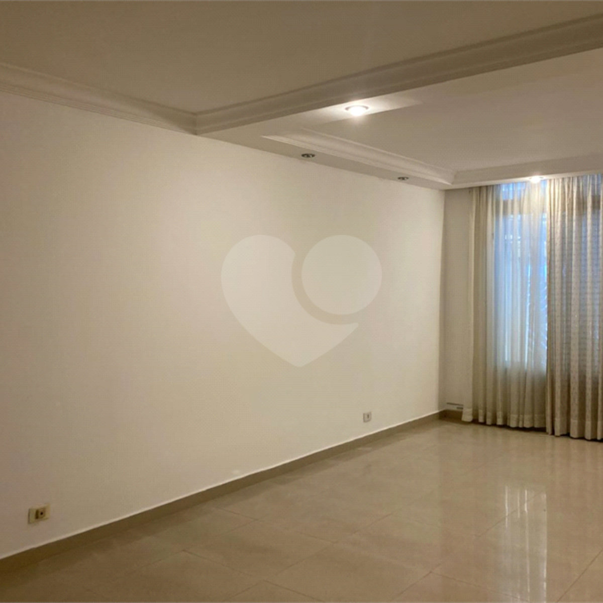 Casa para alugar com 3 quartos, sendo 1 suíte, em Santo Amaro, São Paulo, SP