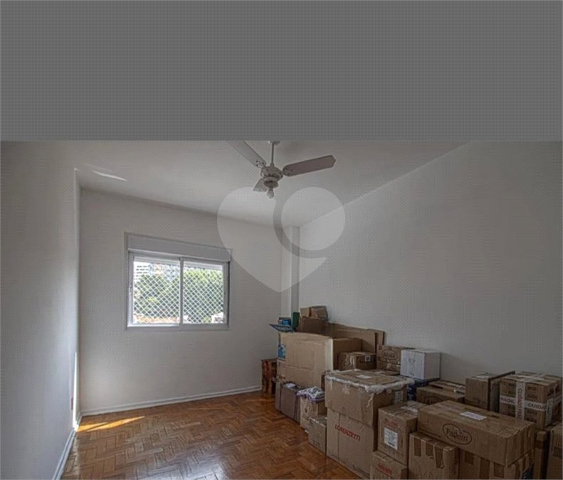 Apartamento à venda com 3 quartos, sendo 1 suíte,  em Aclimação, São Paulo, SP