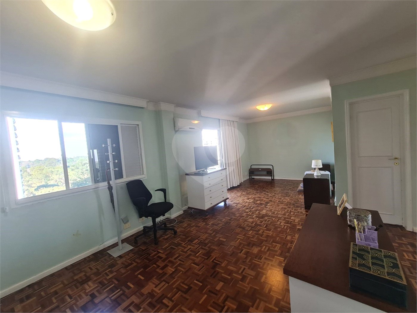 Apartamento à venda com 3 quartos, sendo 2 suítes, em Alto da Boa Vista, São Paulo, SP