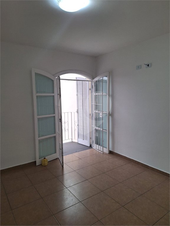 Sobrado à venda com 2 quartos em Vila Nova Cachoeirinha, São Paulo, SP