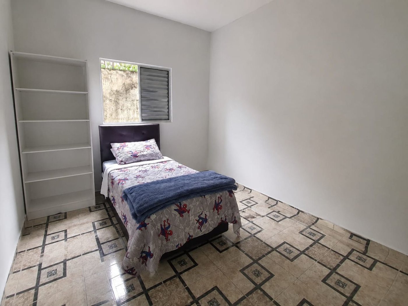 Casa com 3 dormitórios à venda, 259 m² por R$ 450.000,00 - Caruara - Santos/SP