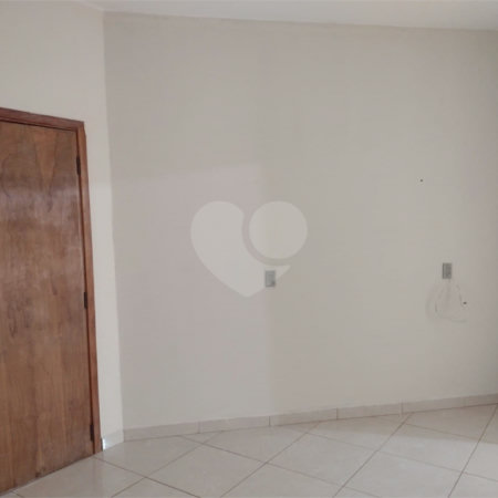 Casa à venda com 2 quartos, sendo 1 suíte, em Santa Eudóxia, São Carlos, SP