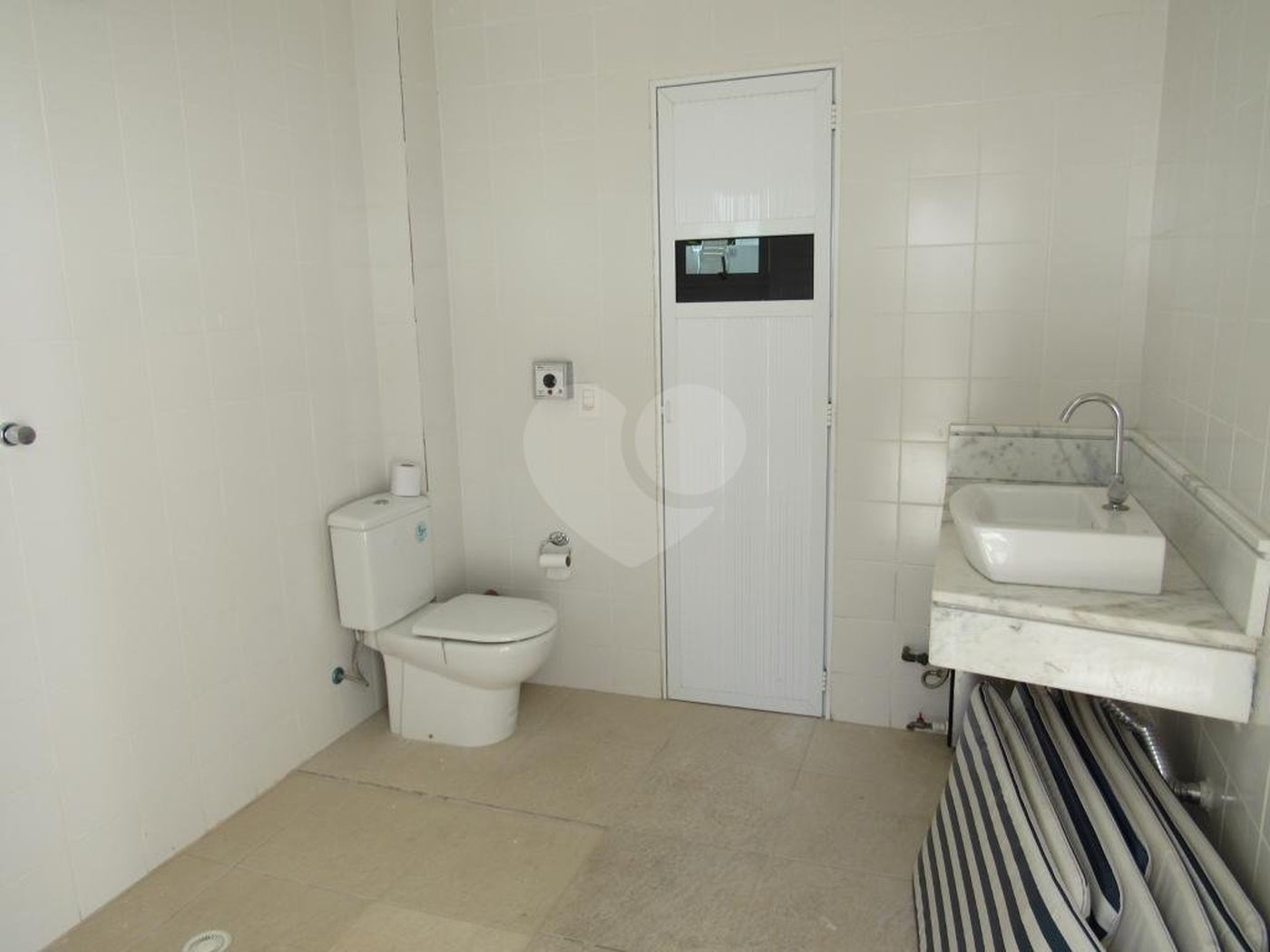 Apartamento à venda com 3 suítes em Real Parque, São Paulo, SP