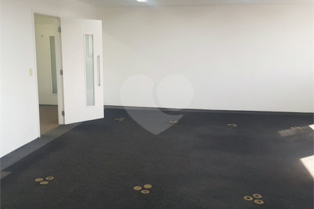 Sala à venda em Alto da Boa Vista, São Paulo, SP
