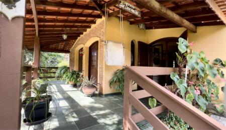 Chácara à venda com 4 quartos, sendo 1 suíte,  em Pinheirinho, Vinhedo, SP