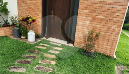 Chácara à venda com 4 quartos, sendo 3 suítes,  em Pinheirinho, Vinhedo, SP