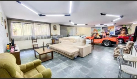 Casa à venda com 5 quartos, sendo 4 suítes,  em Jardim, Santo André, SP