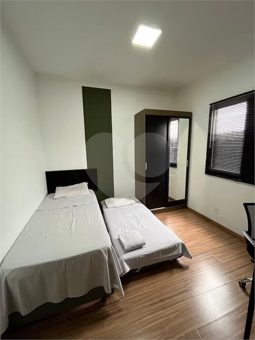 Apartamento à venda com 2 quartos, sendo 1 suíte, em Jardim Carambeí, São Roque, SP