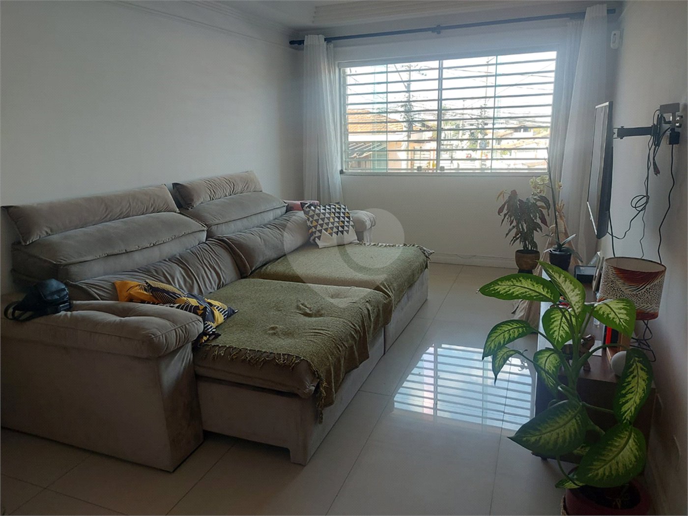 Sobrado à venda com 3 quartos, sendo 1 suíte, em Tremembé, São Paulo, SP