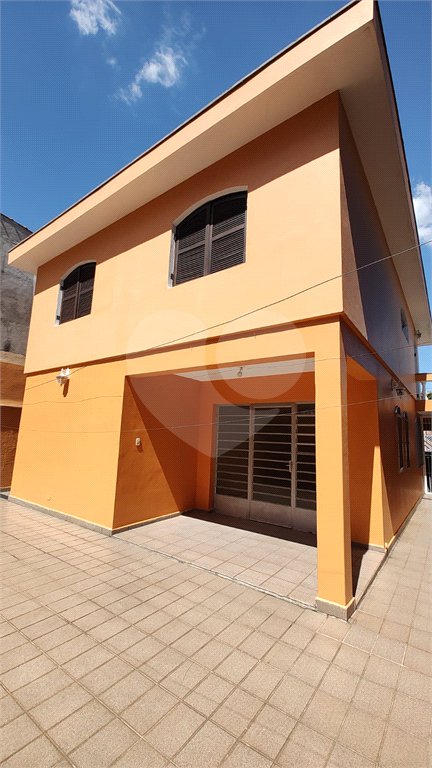 Sobrado à venda com 3 quartos, sendo 1 suíte,  em Artur Alvim, São Paulo, SP