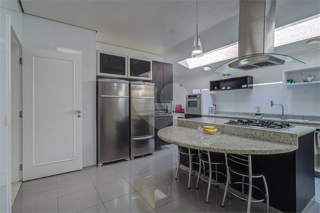 Casa à venda com 5 quartos, sendo 3 suítes, em Chácara Monte Alegre, São Paulo, SP