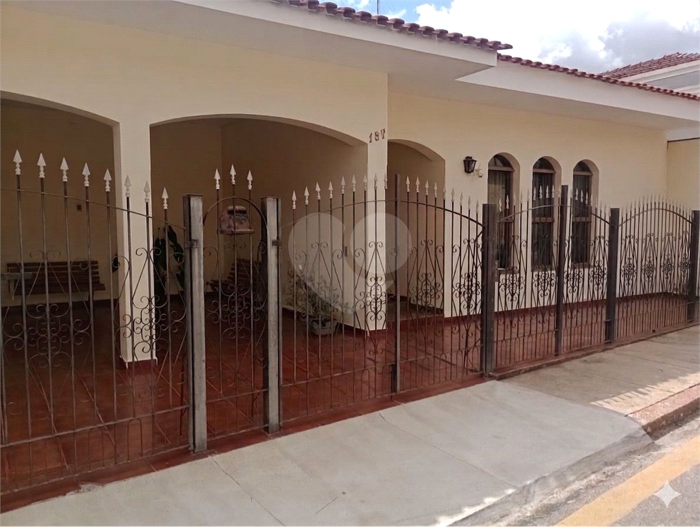 Casa à venda com 4 quartos, sendo 1 suíte,  no Centro, Itapetininga, SP