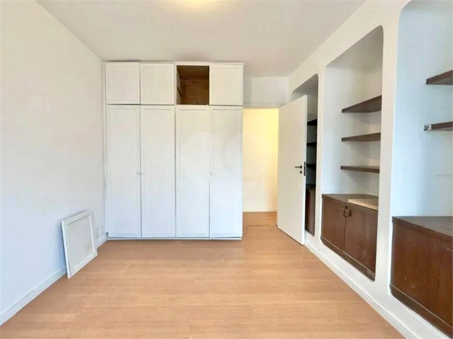 Apartamento à venda com 3 quartos, sendo 1 suíte,  em Leblon, Rio de Janeiro, RJ