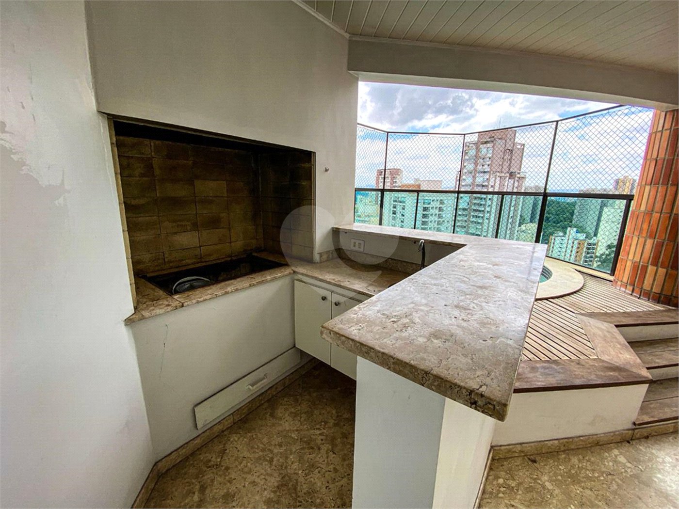 Apartamento à venda com 4 suítes em Vila Suzana, São Paulo, SP