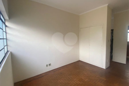 Casa à venda com 3 quartos, sendo 1 suíte, no Centro, Araraquara, SP